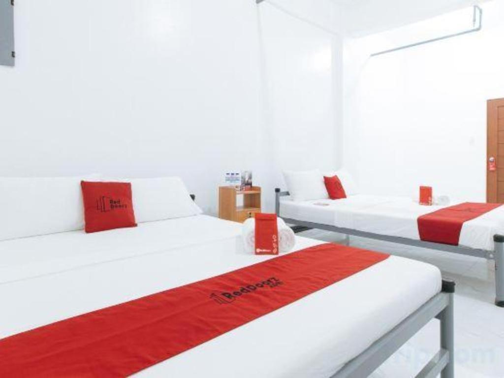 Reddoorz At Good 101 Paranaque Paranaque City Exteriör bild